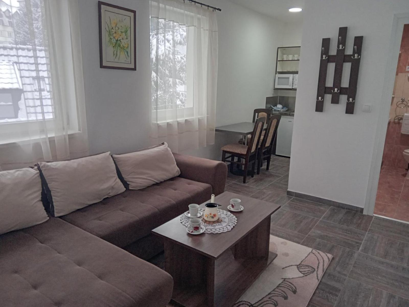Vila Mozart - Apartments & Studios โคเปานิก ภายนอก รูปภาพ