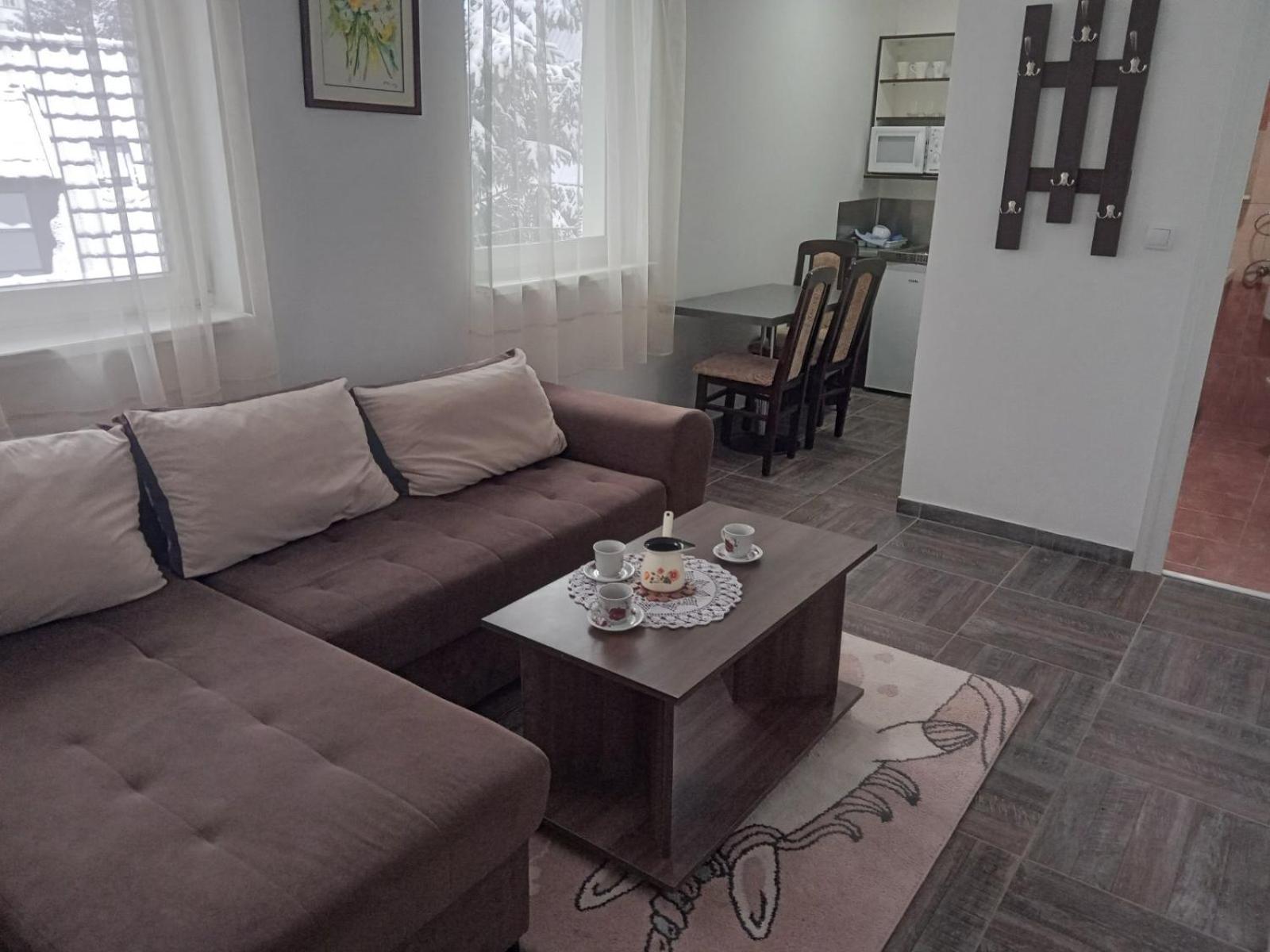 Vila Mozart - Apartments & Studios โคเปานิก ภายนอก รูปภาพ