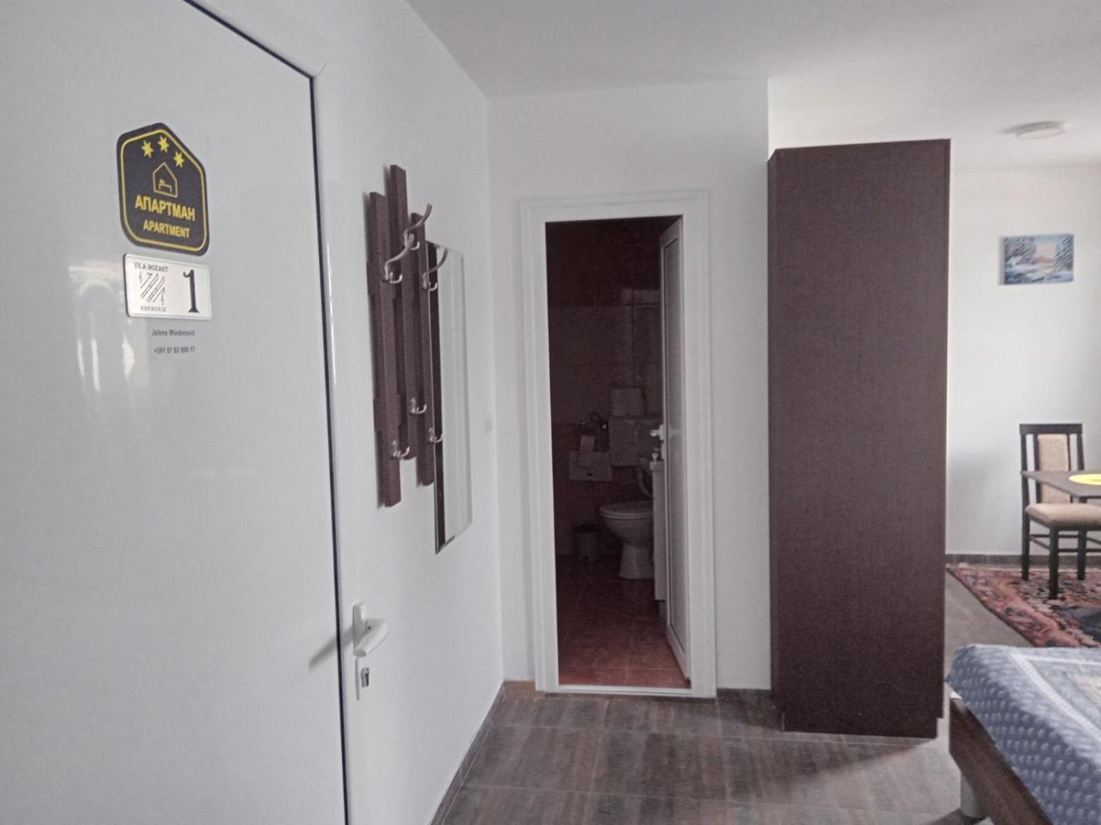 Vila Mozart - Apartments & Studios โคเปานิก ภายนอก รูปภาพ