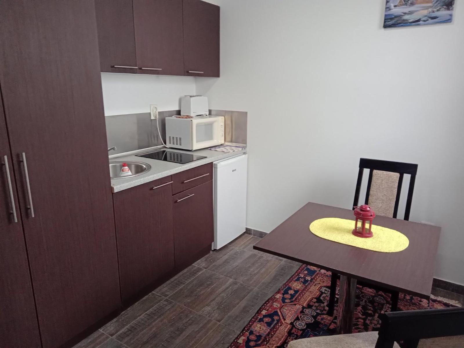 Vila Mozart - Apartments & Studios โคเปานิก ภายนอก รูปภาพ