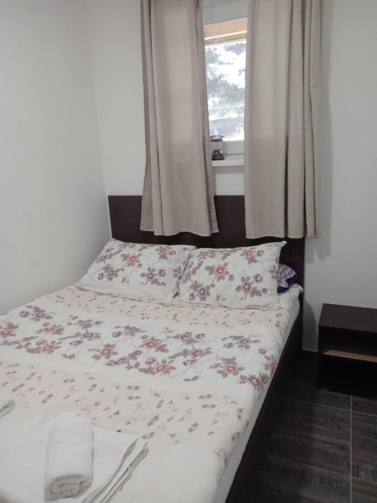 Vila Mozart - Apartments & Studios โคเปานิก ภายนอก รูปภาพ